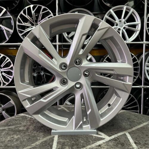 17 inç 5x112 Golf 8 Gümüş Jant Modeli (4 Adet)