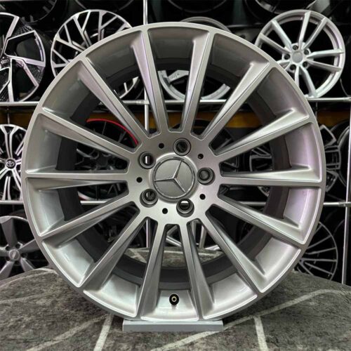 20 inç 5x112 Mercedes S Glass Gümüş Jant Modeli (4 Adet) 20 inç 5x112 Mercedes S Glass Gümüş Jant Modeli (4 Adet)