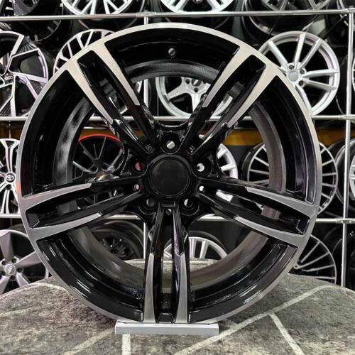 19 inç 5x120 BMW F30 Siyah Elmas Kesim Jant Modeli (4 Adet) 19 inç 5x120 BMW F30 Siyah Elmas Kesim Jant Modeli (4 Adet)