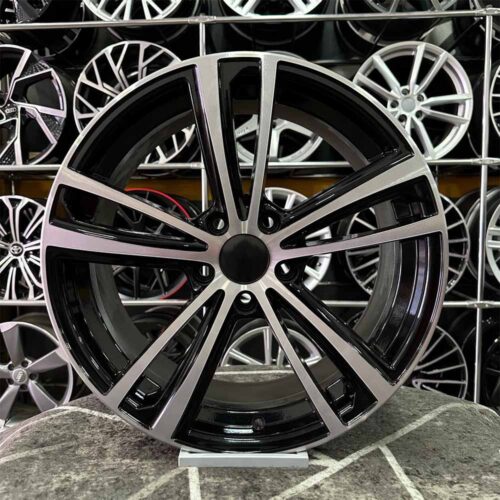 19 inç 5x120 BMW G20 Siyah Elmas Kesim Jant Modeli (4 Adet) 19 inç 5x120 BMW G20 Siyah Elmas Kesim Jant Modeli (4 Adet)