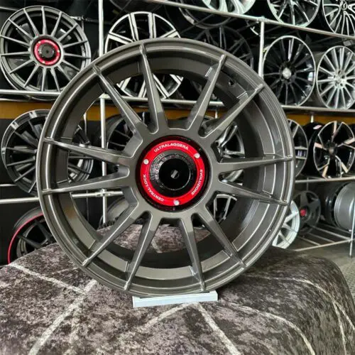 18 inç 5x114.3 OZ Racing Ultralaggera Gun Metal Jant Modeli (4 Adet)