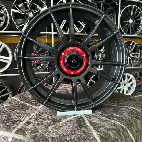 18 inç 5x114.3 OZ Racing Ultralaggera Siyah Jant Modeli (4 Adet)