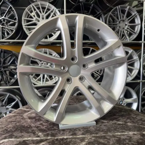 19 inç 5x112 Savannah Gümüş Elmas Kesim Jant Modeli (4 Adet)