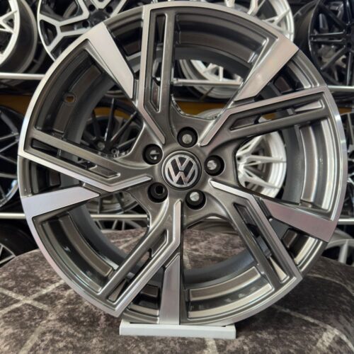 17 inç 5x100 VW Siyah Elmas Kesim Jant Modeli (4 Adet)