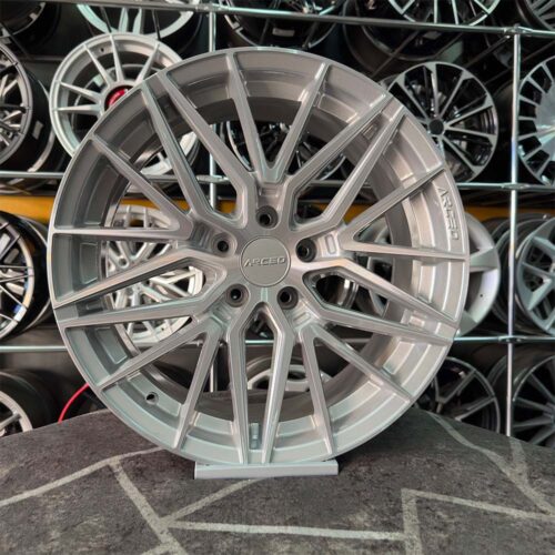 18 inç 5x105 Arceo Sevilla Gümüş Elmas Kesim Jant Modeli (4 Adet)
