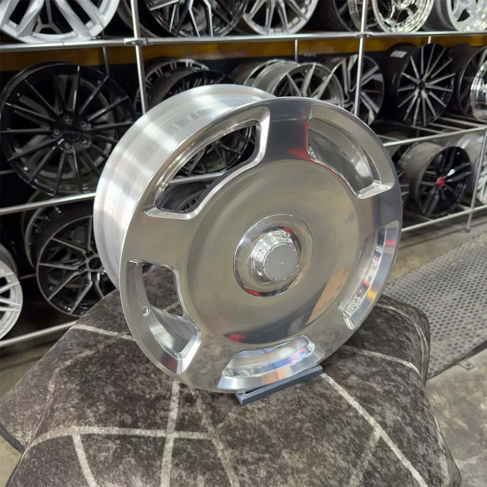 19 inç 5x112 Maybach Polisaj Gümüş Jant Modeli (4 Adet)