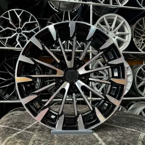17 inç 5x112 Audi S Line Siyah Elmas Kesim Jant Modeli (4 Adet)