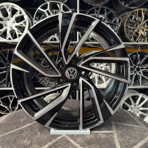 17 inç 5x112 Golf R Siyah Elmas Kesim Jant Modeli (4 Adet)