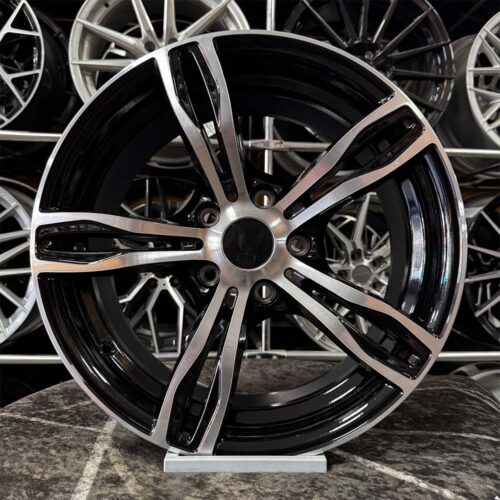 17 inç 5x120 Transporter Siyah Elmas Kesim Jant Modeli (4 Adet) 17 inç 5x120 Transporter Siyah Elmas Kesim Jant Modeli (4 Adet)
