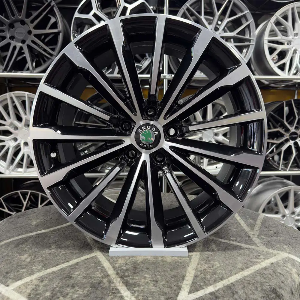 19 inç 5x112 Phoenix Siyah Elmas Kesim Jant Modeli (4 Adet)