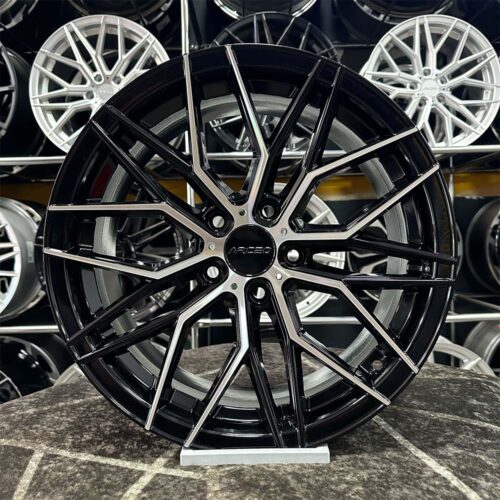 20 inç 5x112 Arceo Valencia Siyah Elmas Kesim Jant Modeli (4 Adet)
