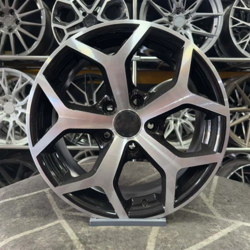 16 inç 5x112 Golf Caddy Jetta Siyah Elmas Kesim Jant Modeli (4 Adet)