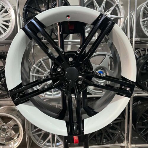 17 inç 4x108 Ford Fiesta Courier Uyumlu Porsche Taycan Siyah, Beyaz Jant Modeli (4 Adet)